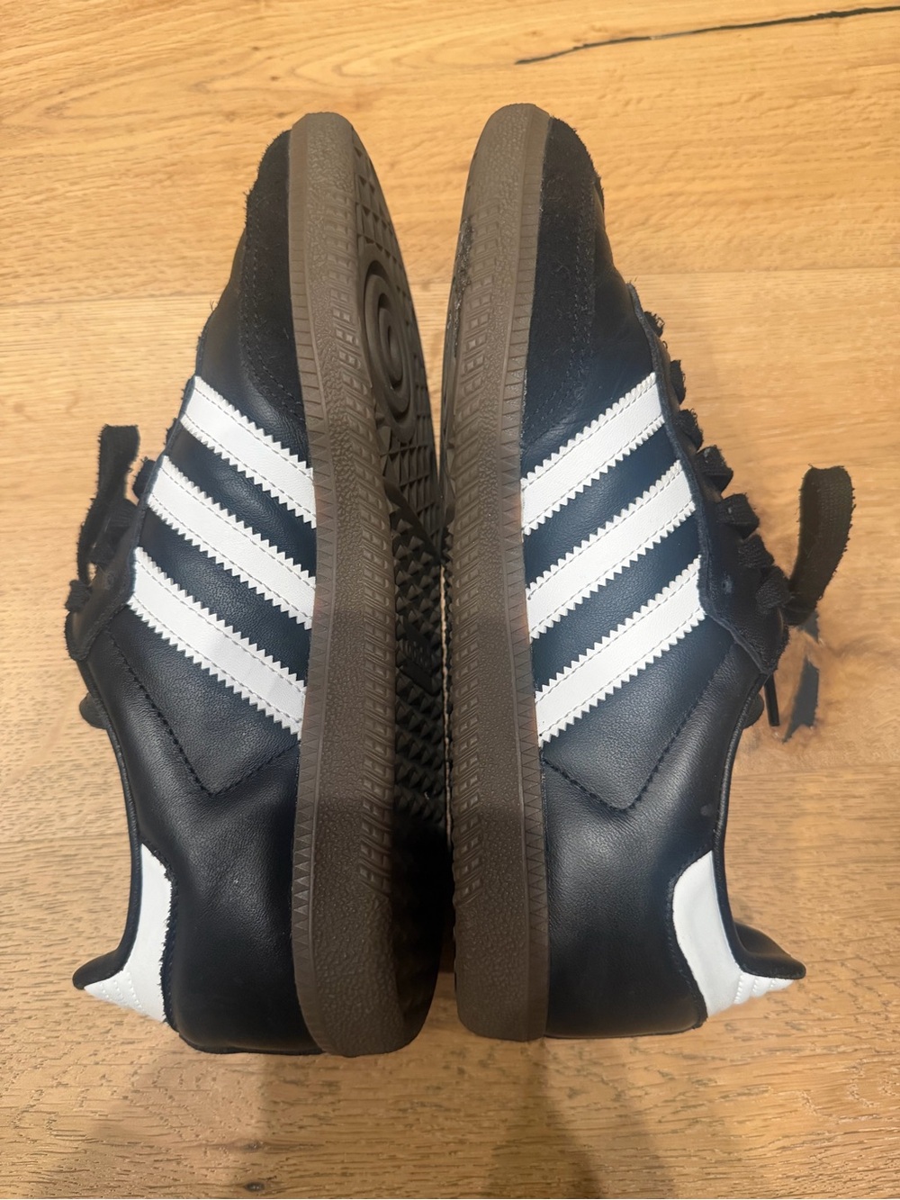 adidas sambas Sneakers with White Stripes - Picture 2 of 6